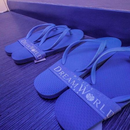 Hotel Dream World Araneta Cubao Quezon City Bagian luar foto